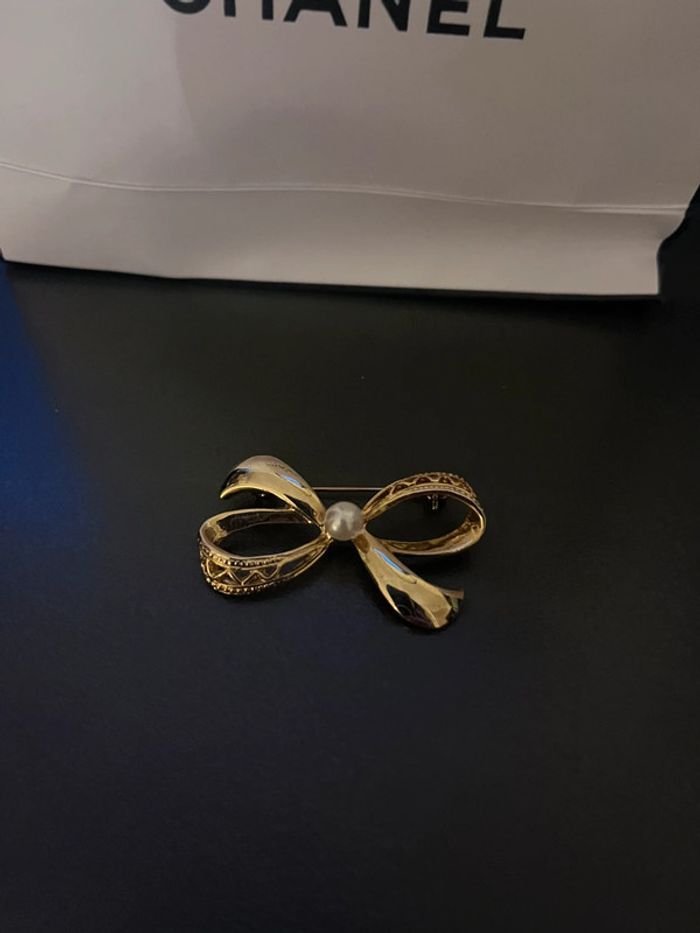 Broche vintage créateur