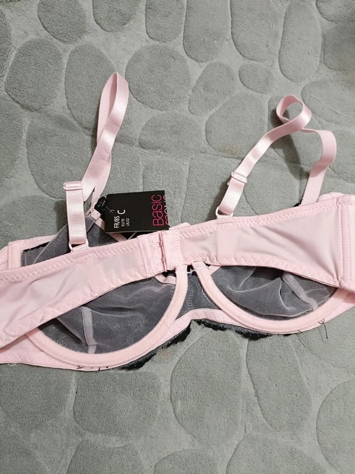 Soutien gorge 85C rose et noir - photo numéro 4