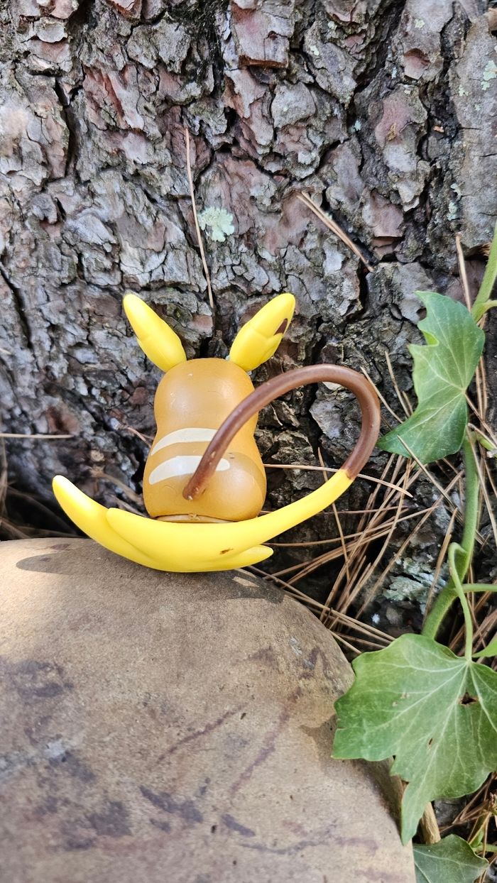 Super figurine Pokemon Raichu d'alola - photo numéro 2