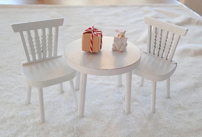 Lot de 2 chaises avec table en bois blanc - photo numéro 3