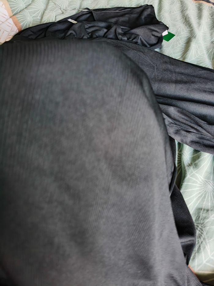 Combinaison noire Halara neuve avec étiquette - photo numéro 5