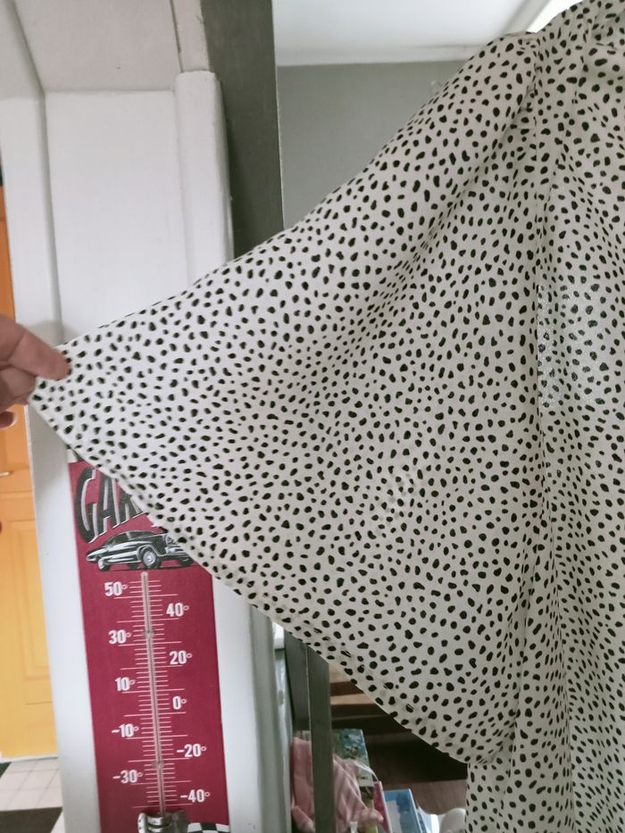 Tee-shirt taille 46/48  kiabi - photo numéro 4