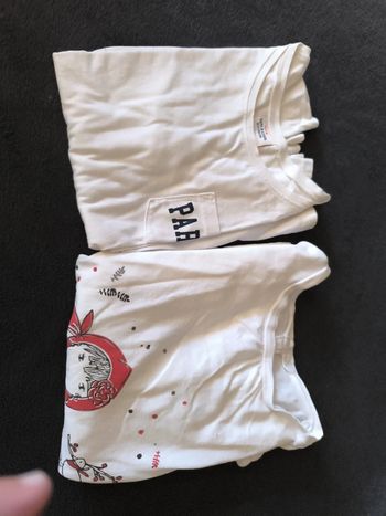 Lot de deux Tee shirts manches longues tape à  l'oeil et vertbaudet 8 ans