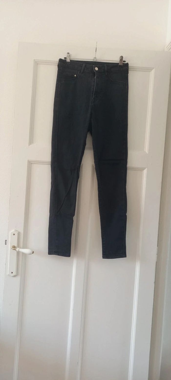 Jean skinny noir H&M 38