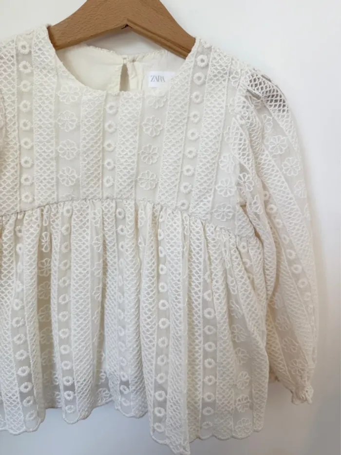 Blouse romantique écrue Zara - photo numéro 2