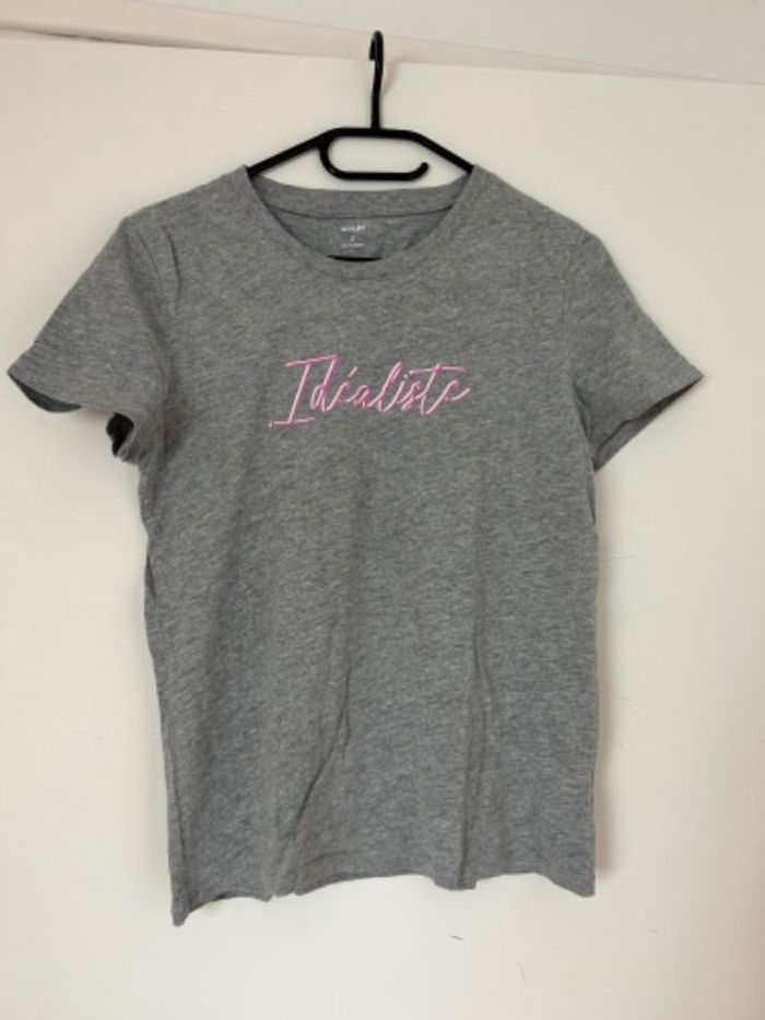 t-shirt idéaliste