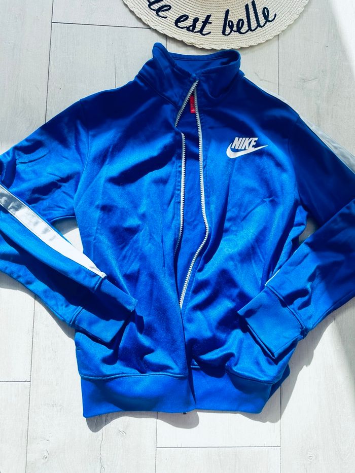 Veste Nike 12/13 ans - photo numéro 3