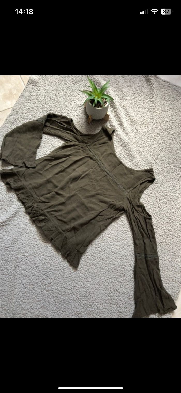 TEE shirt manche évasée