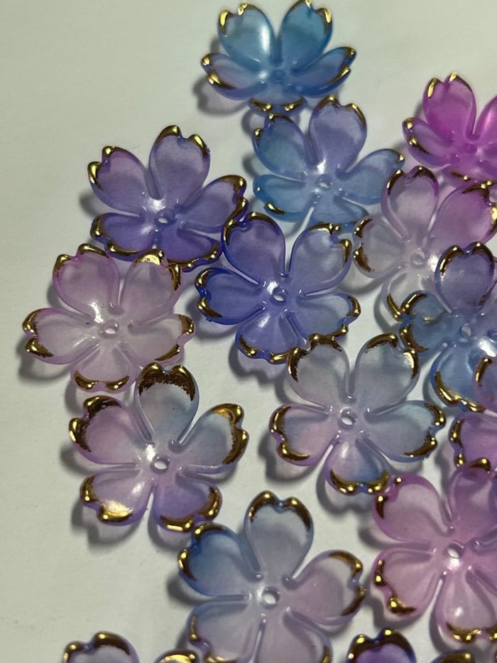 B14, 26 perles fleurs de cerisiers 19mm - photo numéro 4