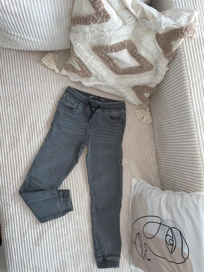 Cargo gris - photo numéro 2