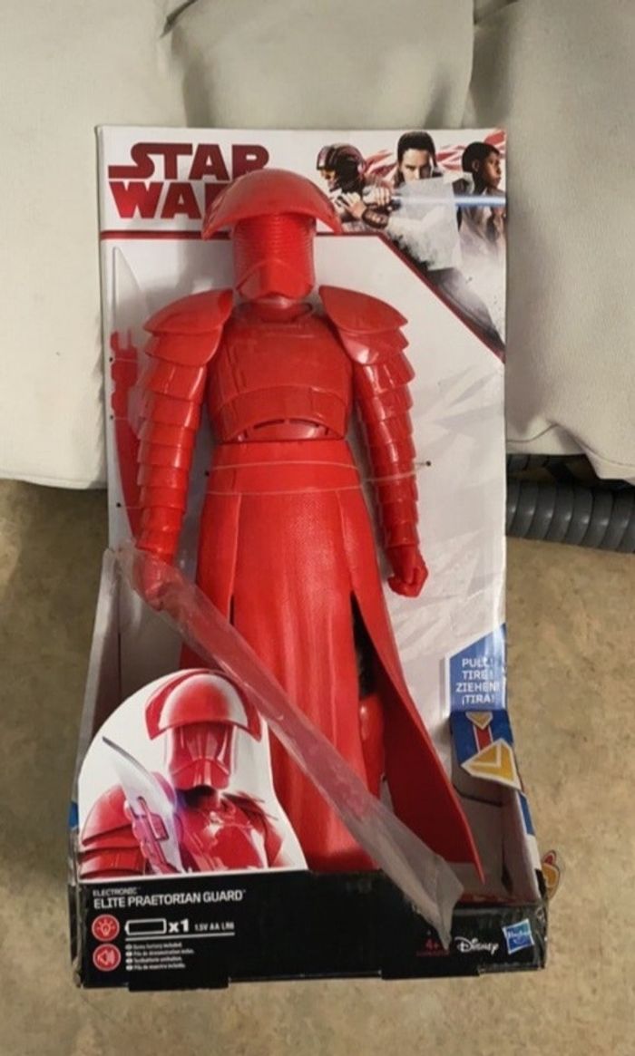 Figurine électronique star wars disney