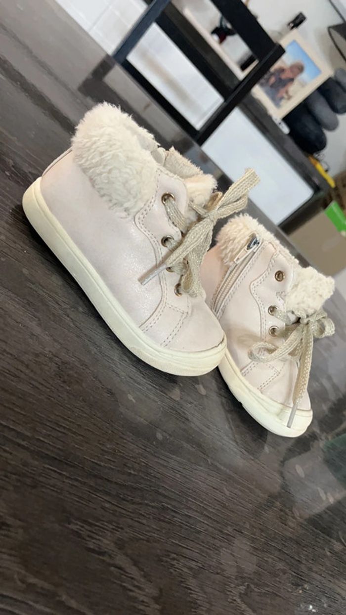Chaussures / baskets montantes 23 filles - photo numéro 2