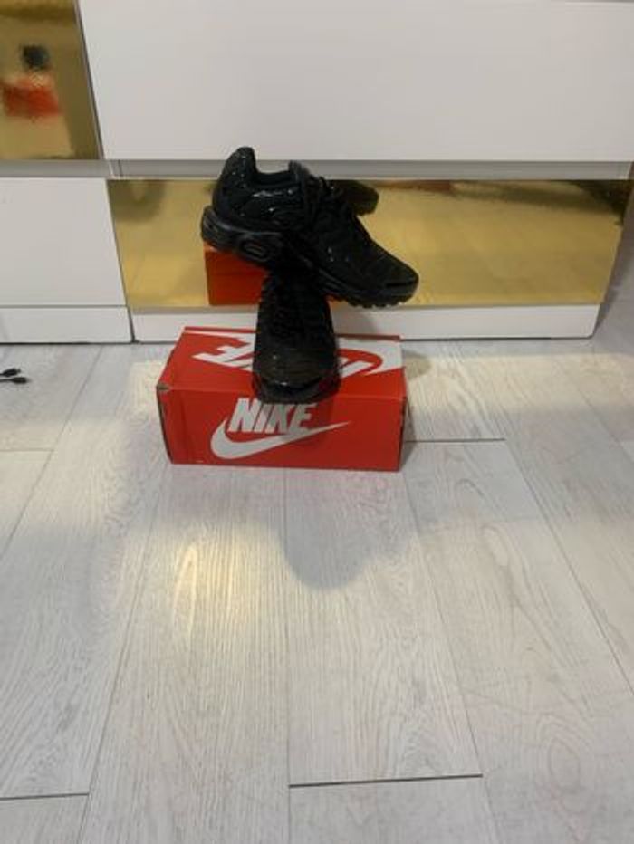 Tn noir 42 - photo numéro 2