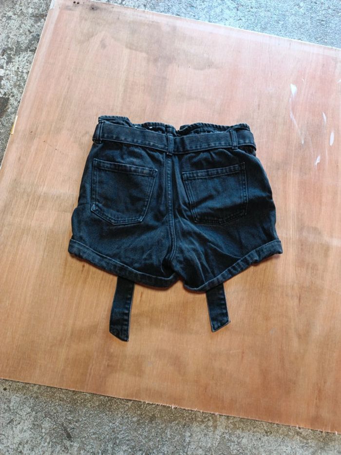 Short Jennifer - photo numéro 2