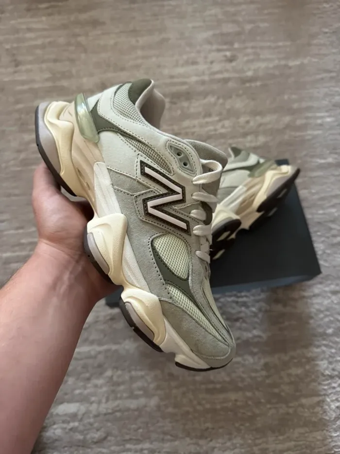 New Balance 9060 Olivine