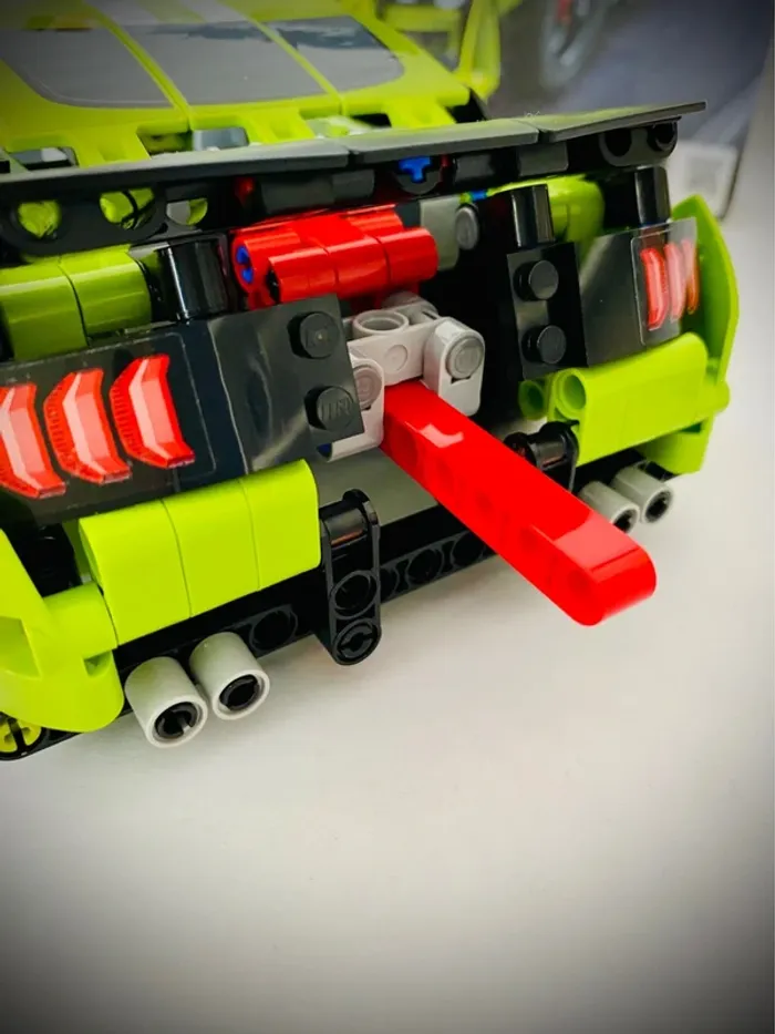 LEGO Technic 42138 - Ford Mustang Shelby GT500 - Complet avec Notice - photo numéro 8
