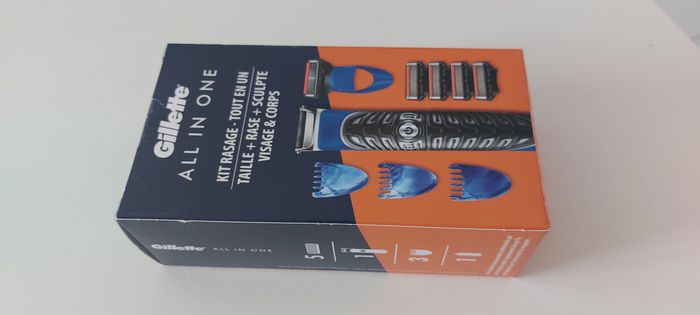Tondeuse Gillette All In One Neuve - photo numéro 2