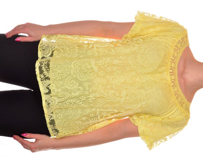blouse jaune clair uni dentelle brodée vintage doublée col rond manches courtes taille M