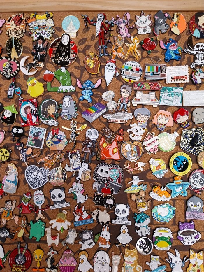 Pins de 4€ à 8€ piece - photo numéro 2