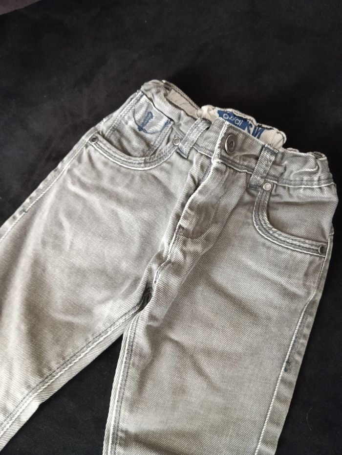 2 pantalons - photo numéro 2