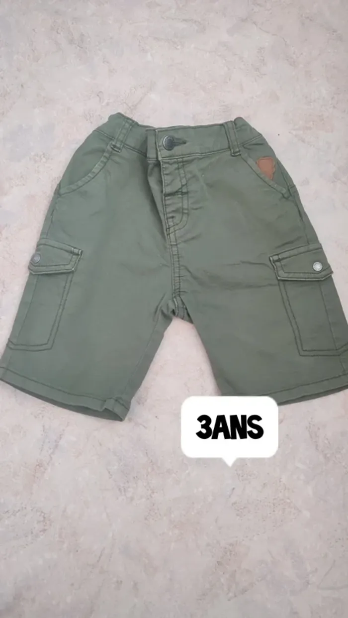 Short Gémo vert kaki