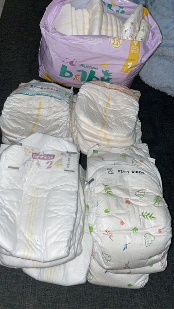 Lots couche taille 1et2 total 38 couches