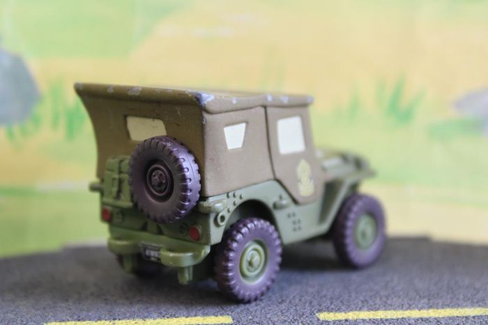 Disney Pixar cars Sarge - photo numéro 5
