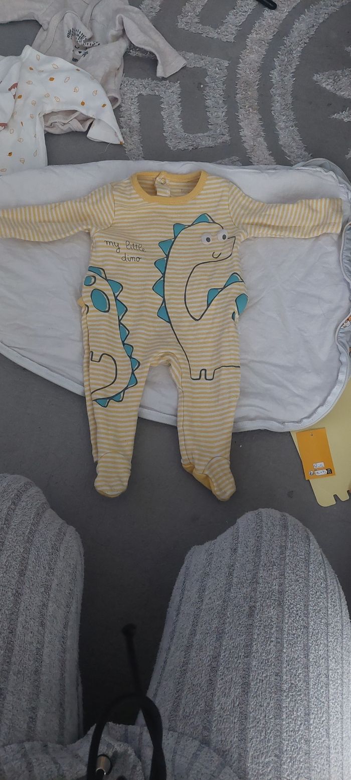 Vêtements bébé - photo numéro 4