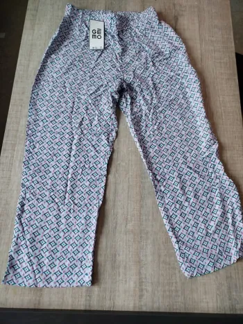 Pantalon fluide été 10 ans neuf