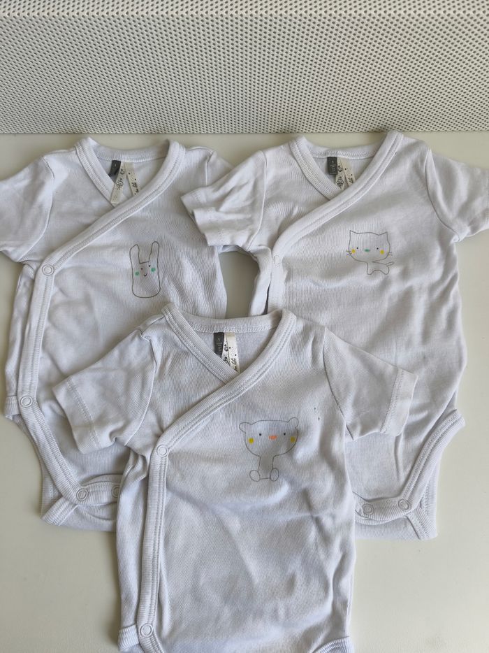 Lot de 3 bodies 1 mois