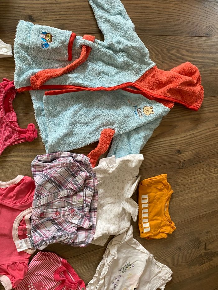 Lot 22 vêtements fille T1 mois - photo numéro 5