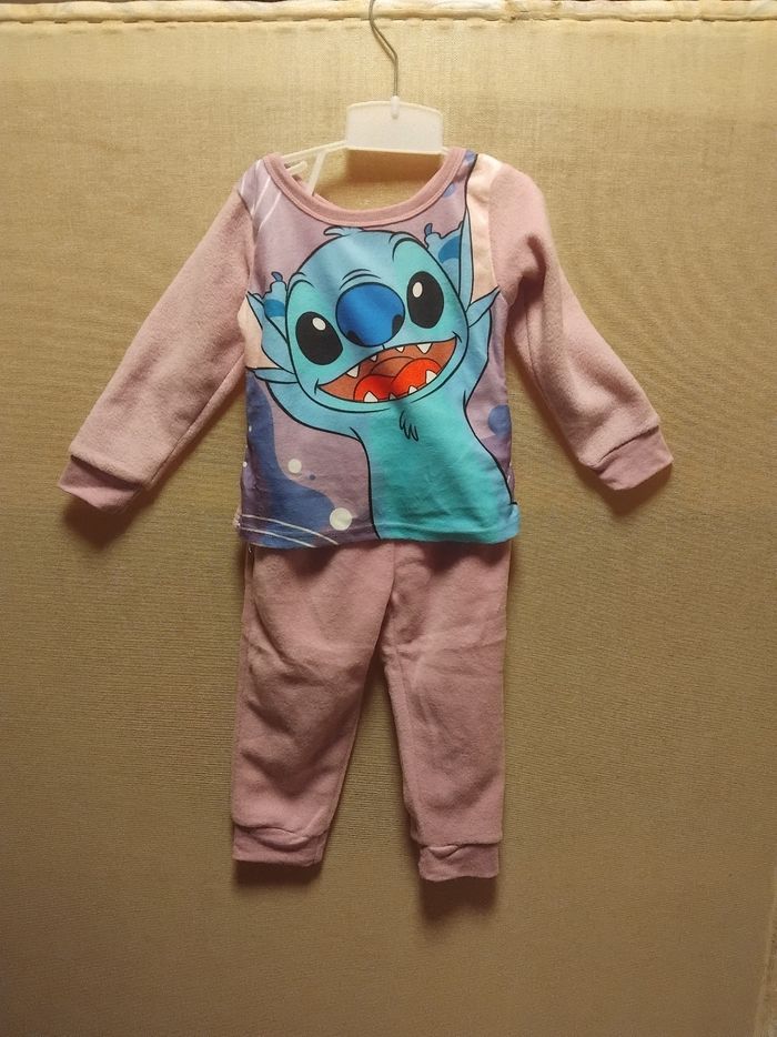 Pyjama pour enfant taille 2  ans de la marque Disney - photo numéro 2
