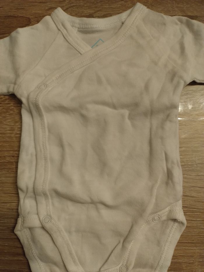 Lot de 3 bodies 1 mois - photo numéro 6