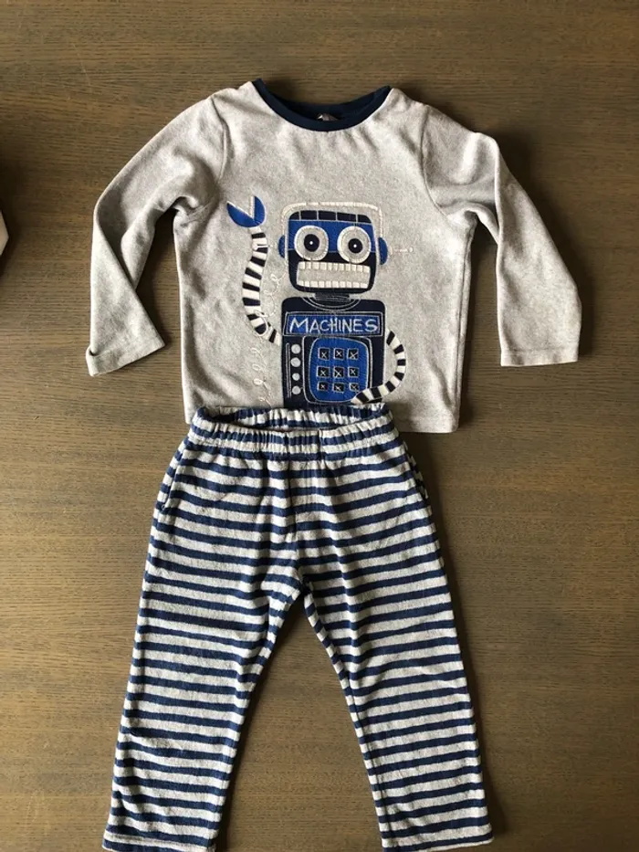Pyjama garçon 3/4 ans - photo numéro 3