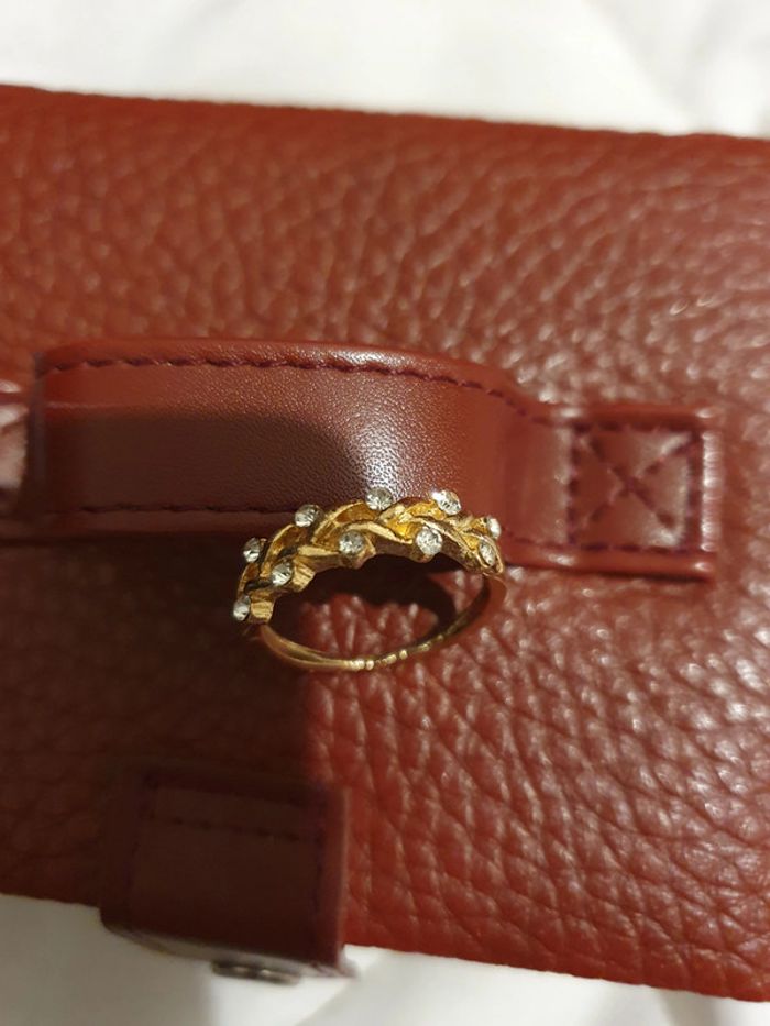 Bague dorée avec strass T.58 - photo numéro 2