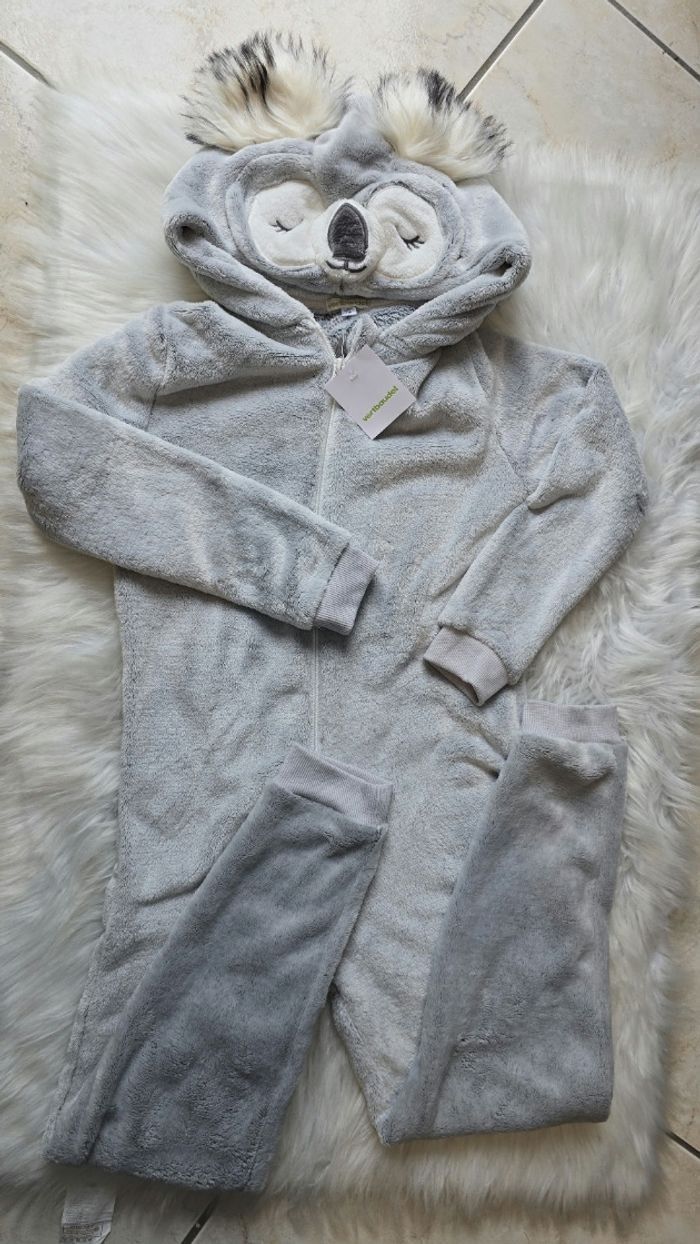 (NEUF non porté) 🏷🥰😍🩷 surpyjama 10 ans fille 🩷😍🥰.(ferme) - photo numéro 2