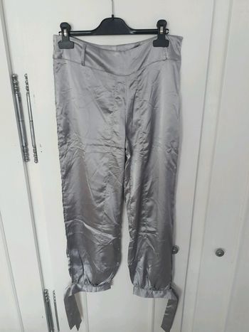 Pantacourt effet satiné taille M