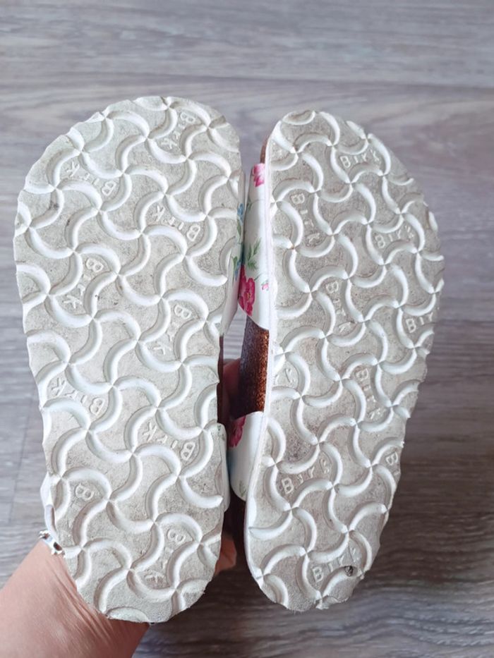 Birkenstock fleuries 29 - photo numéro 8