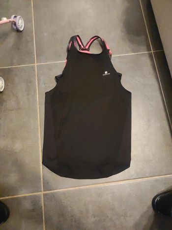 Top dos croisé avec brassière inclus / sport