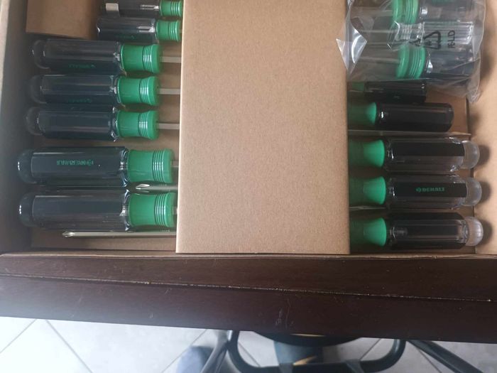 Set tournevis neuf
