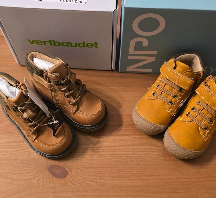 NEUVES !NON PORTÉES 🏷🏷deux paires de bottines pointure 21 et 22 garçon 👌🥰💙 - photo numéro 2