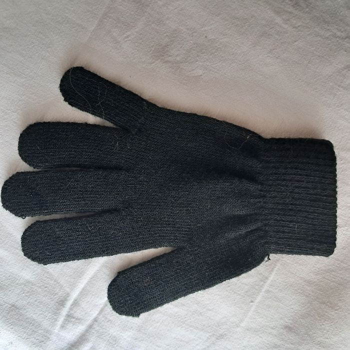 Gants noirs acrylique Taille unique Neufs - photo numéro 4