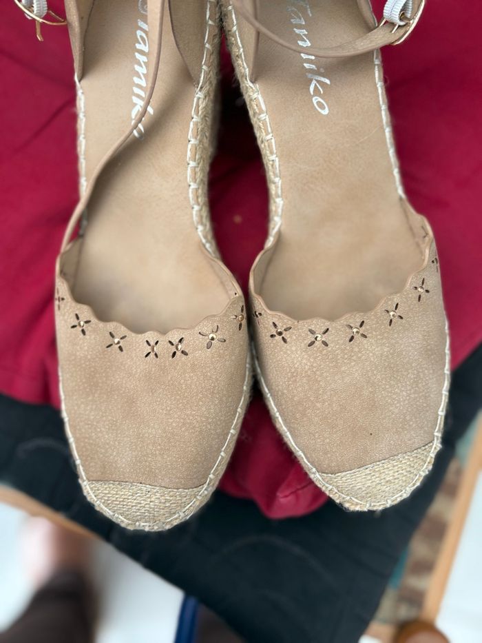 Sandales compensées beige - photo numéro 7