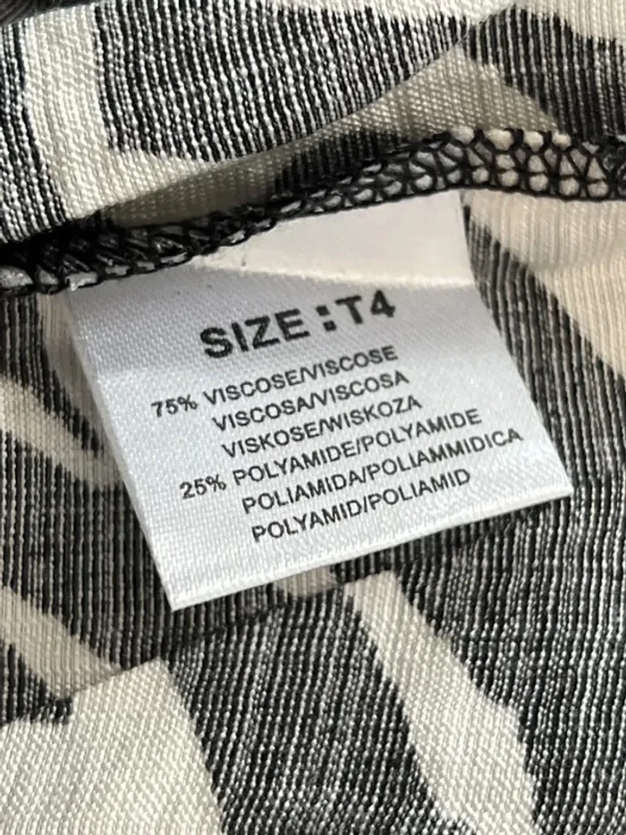 SOLDE Blouse sans manches taille 4; taille 48 - Christy ( spécialiste grande taille)  - neuf - photo numéro 8