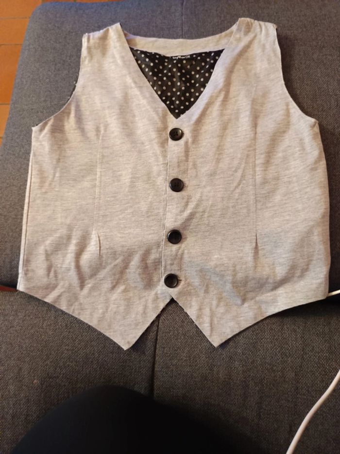 Gilet de costume gris taille 10 ans - photo numéro 2