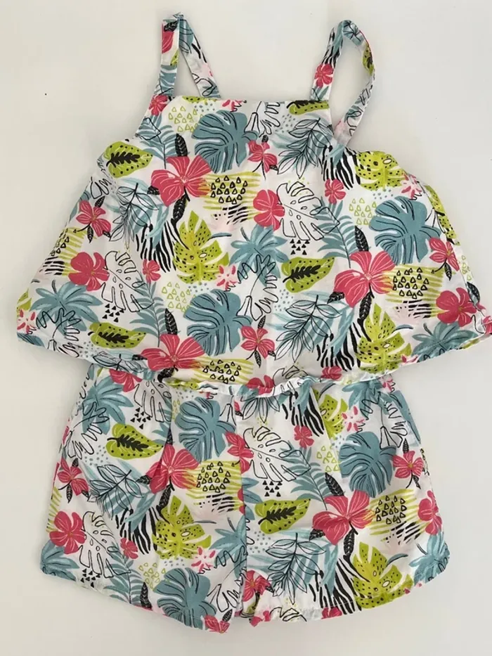 Combi short taille 3ans