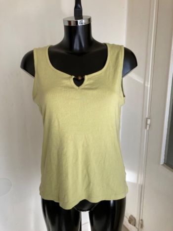 Débardeur couleur anis taille 42/44
