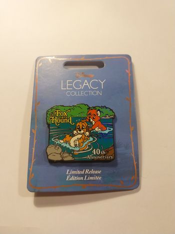 Pins Disney rox et rouky