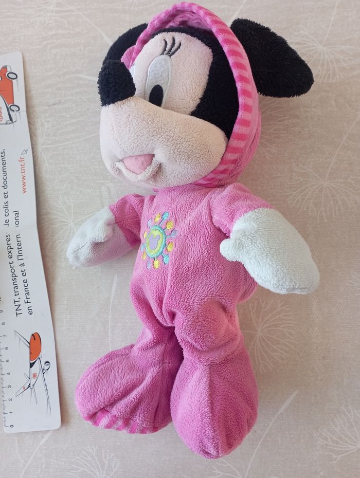 Lot 2 peluches Minnie Disney environ 30cm 6€ - photo numéro 2