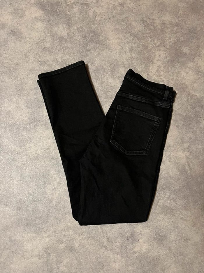 Jean femme taille haute slim COS 37fr
